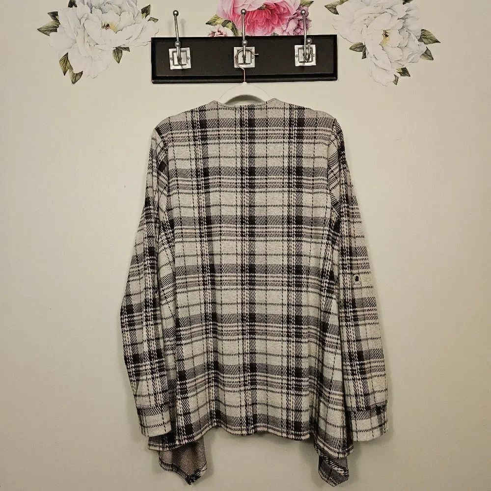 Torrid Drape Front Plaid Jacket - Picture 5 of 8
